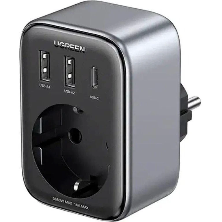 Adapter UGREEN 90613 EU – EU + 2 goşmaça USB we Type-C, 30W zarýadka